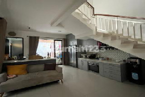 Rumah Cantik 2 Lt Di Metland Puri 