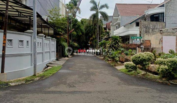 Rumah Tua. Lokasi Puri Indah Jakarta Barat Rumah 2