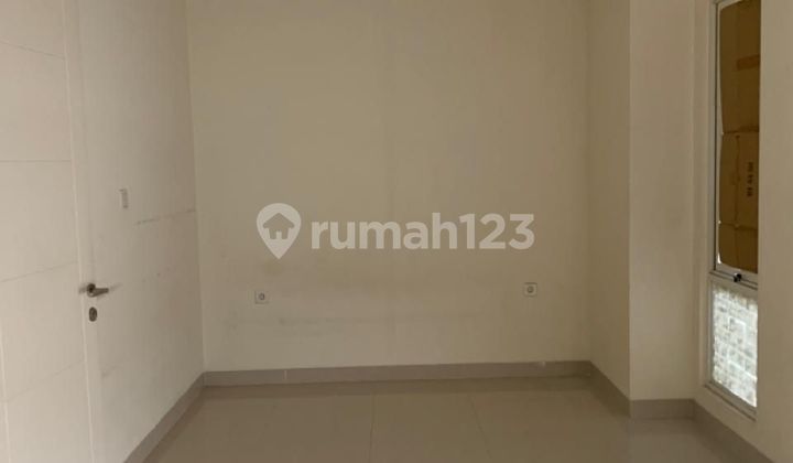 Rumah 2 Lt Siap Huni Gading Serpong  2