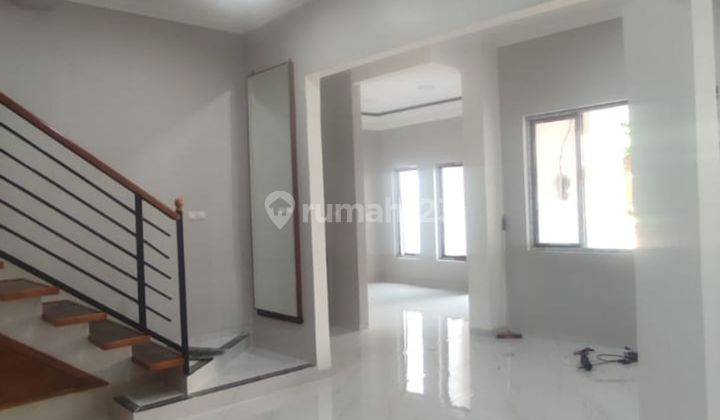 Dijual Rumah Cantik 2 Lantai 2