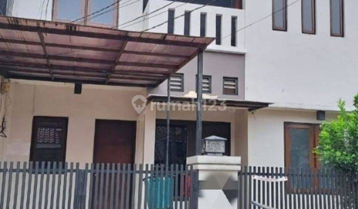 Dijual Rumah Minimalis 2 Lt  1