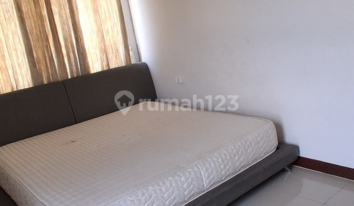 For Rent Scientia Apartment 2 BR Semi Furnished 2