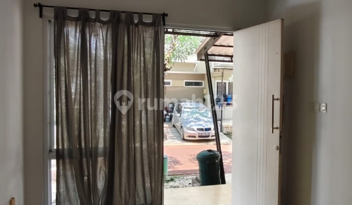 For Rent 2-Story House Virginia Village 2