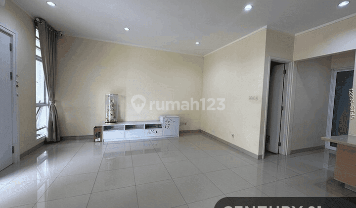 Rumah Rapi Siap Huni  Nyaman Dalam Cluster Discovery Bintaro 2