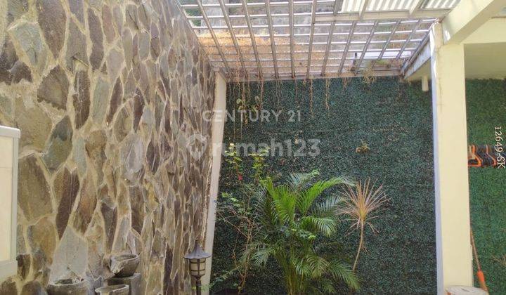 Dijual Rumah 2 Lantai Siap Huni Akses Jalan Lebar Di Sektor 4 2