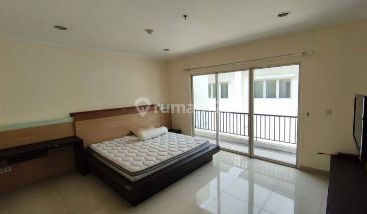 The Villas rumah di atas Mall of Indonesia, 4 BR Apartemen Mall of Indonesia (MOI) 4 Kamar Tidur 2