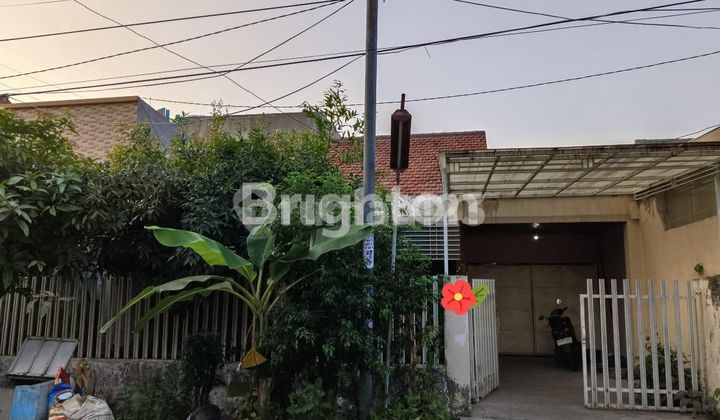 RUMAH TENGGILIS MEJOYO SELATAN RUMAH TENGGILIS MEJOYO SELATAN