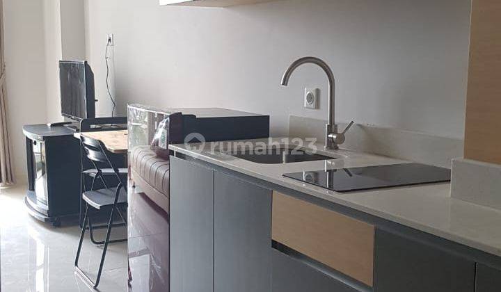 Sewa Apartemen Taman Anggrek Residence Lantai Rendah Furnished 1