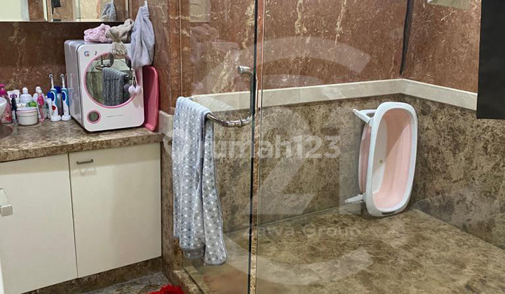 Dijual Cepat Rumah Mewah di Pik 1 Hadap Utara 2 Lantai 2