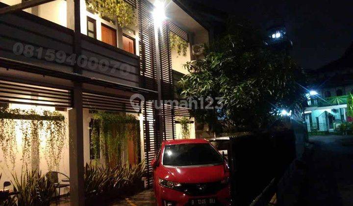 Jual Rumah Kost 2 Lantai 8 Kamar di Kebayoran Baru 1