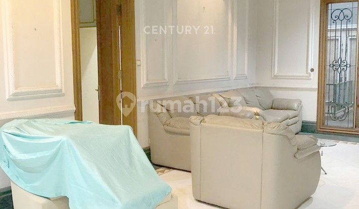 For Sale Well-Maintained Hook House Pantai Indah Kapuk 1 North Jakarta