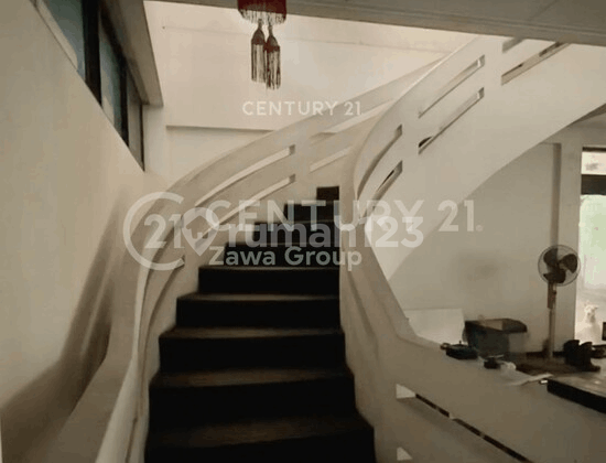 Dijual Murah Rumah Bangunan Tua Arjuna Utara Tanjung Duren 2