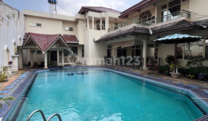 Rumah Hoek Klasik Kokoh Kolam Renang Premium Bintaro Jaksel Harga Rumah Hoek Klasik Kokoh Kolam Renang Premium Bintaro Jaksel Harga