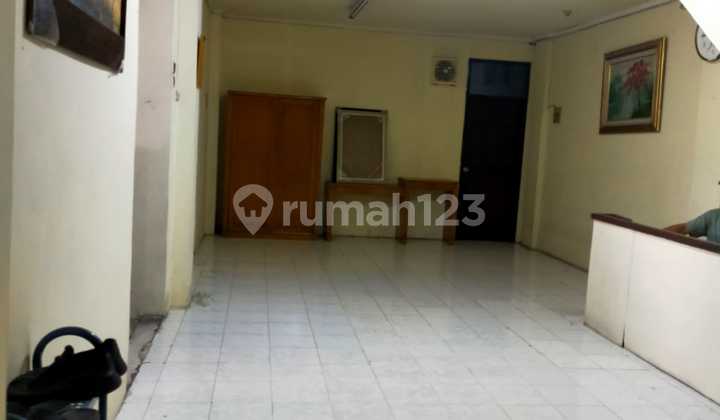 For Sale and Rent 5-Unit Row Shophouse Roxy Central Jakarta 2