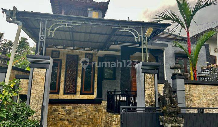 Hunian 2 Lantai Gaya Bali Di Lokasi Strategis Tabanan, Dekat Pasar Bajra! 1
