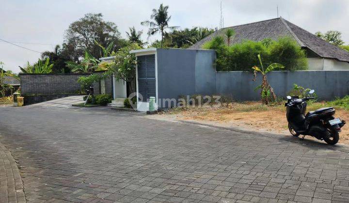 Land for sale 930 m2 Elite area near Canggu 1