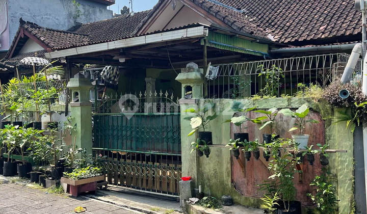 Ready-to-Occupy House in Badung - Quiet &amp; Scenic Environment 2