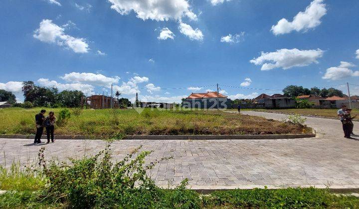 Land 250 M2 Luxury Area in Bongan Near Nyitdah 2