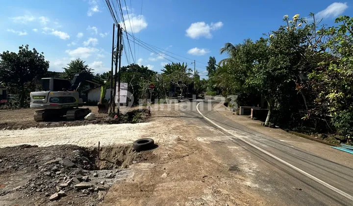 1 Are Land by the Main Road in the Center of Tabanan City – Suitable for Business & Investment