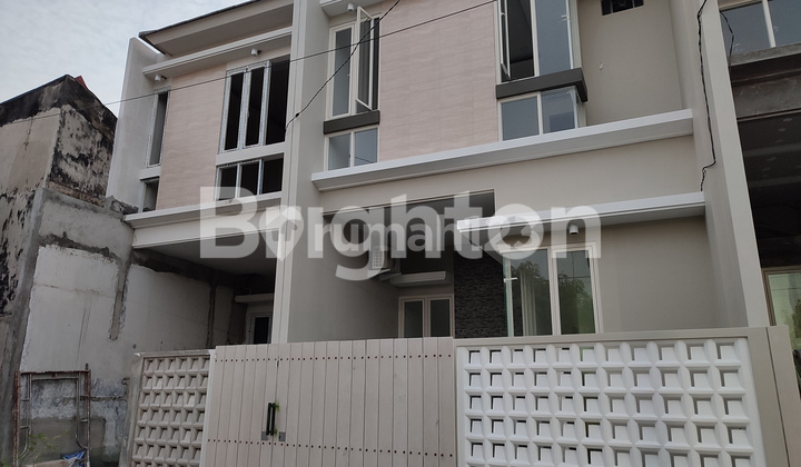 RUNGKUT BARAT BARU GRESSS ( TINGGAL 1 UNIT)  1