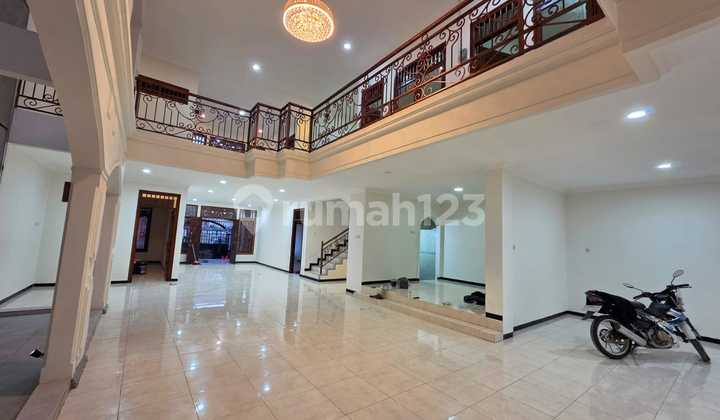 (MURAH, HABIS RENOVASI) KETINTANG, NOL JALAN, KOMERSIL AREA  2