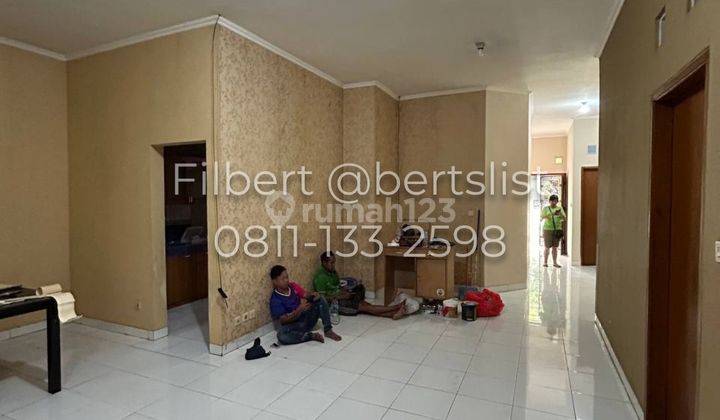 Rumah full renov 180m2 jalan 2 jalur di Melati Mas Serpong 2