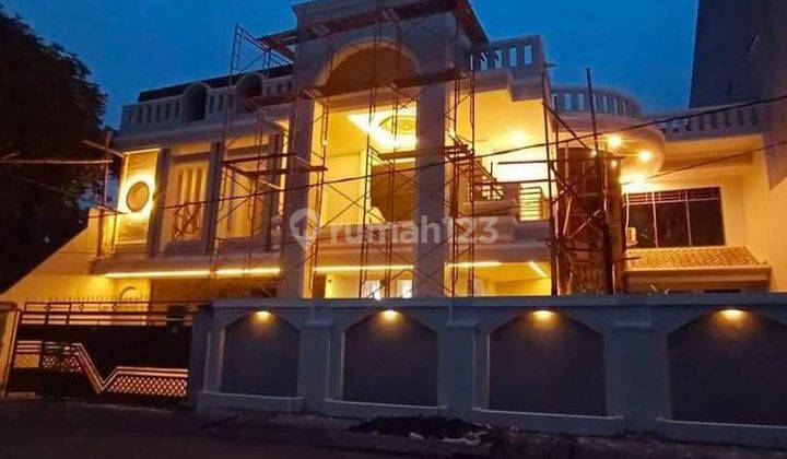 Newly renovated luxury house on Jl Gatot Subroto Tengah
Denpasar
Bali 2