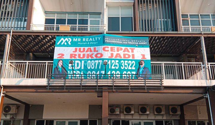 Ruko bagus 3 lantai.jual cepat!! 2ruko jadi 1.Tuparev kota Cirebon tembus ke jalan by pass.Full furnish bagus sekali. Samping hotel patra.jln lebar 2arah.kondisi full dengan restoran. Cafe dan perkantoran.  1