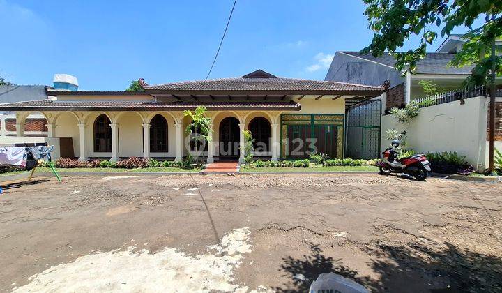 Rumah Lingkungan Elite Hitung Tanah Luas 1004m Tenang Private 2