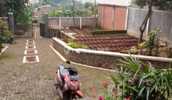 Rumah di Jatinangor 3 Lantai SHM Bagus 6