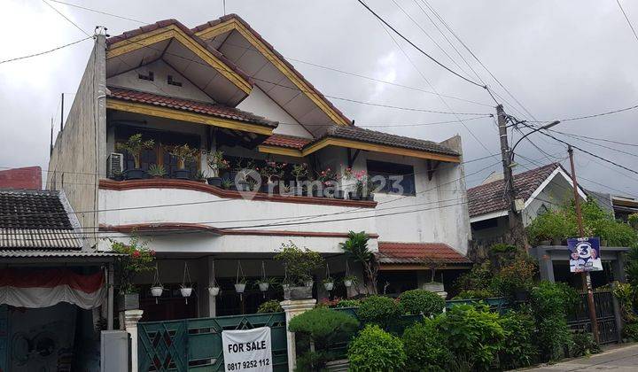 Rumah Cantik Kukuh 2 Lantai di Kompleks Pelni Depok, Sukmajaya