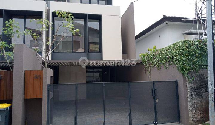 2 Unit Rumah 3 Lantai Gres di Kemang Utara, Jakarta Selatan 2