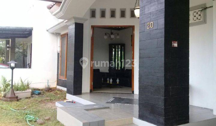 Rumah 2 Lantai Semi Furnished di B.s.b. City, Kota Semarang 2