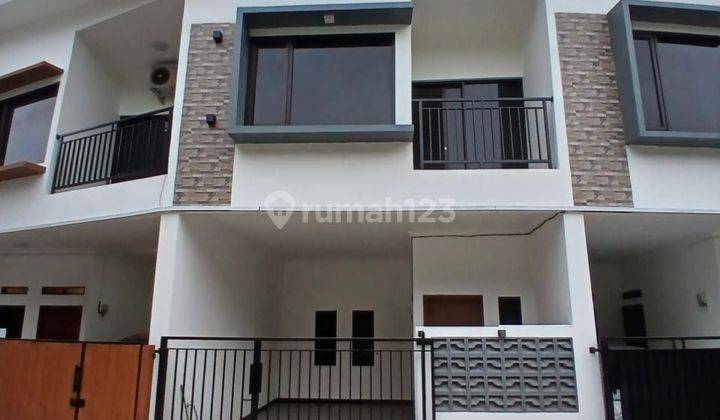 DIJUAL RUMAH 2 LANTAI PINGGIR JALAN RAYA BINTARA BEKASI BARAT 1