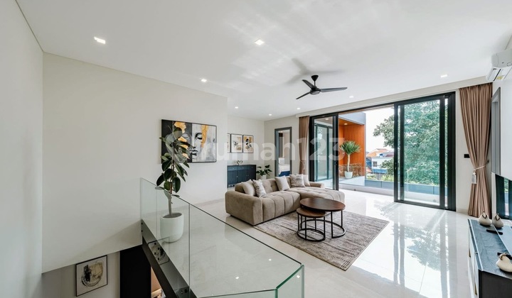 Villa Baru Siap Huni Luxury With Furnished di Berawa Canggu 2