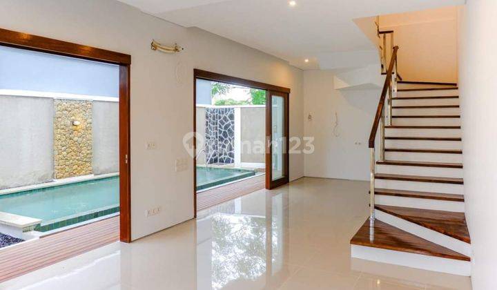 VILLA BARU MODERN DI JIMBARAN DEKAT KE PANTAI