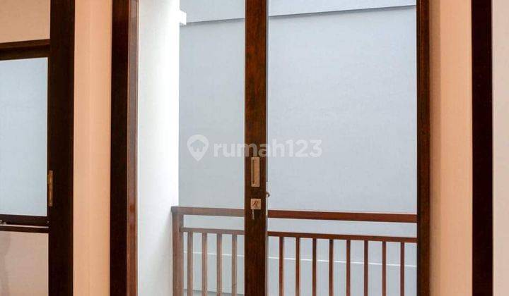 VILLA BARU MODERN DI JIMBARAN DEKAT KE PANTAI