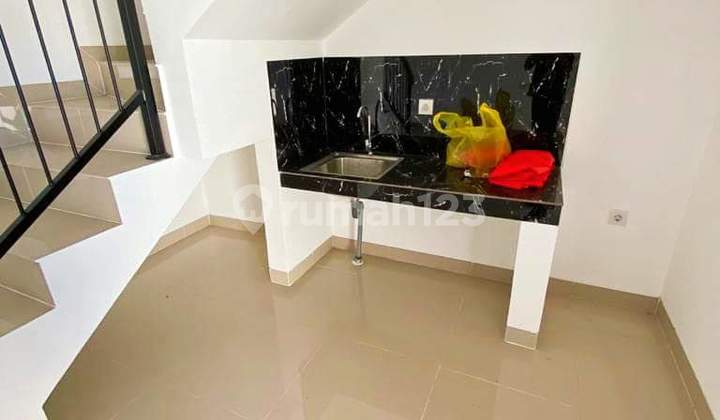 Rumah Minimalis Di Renon 2 Lantai Siap Huni  6