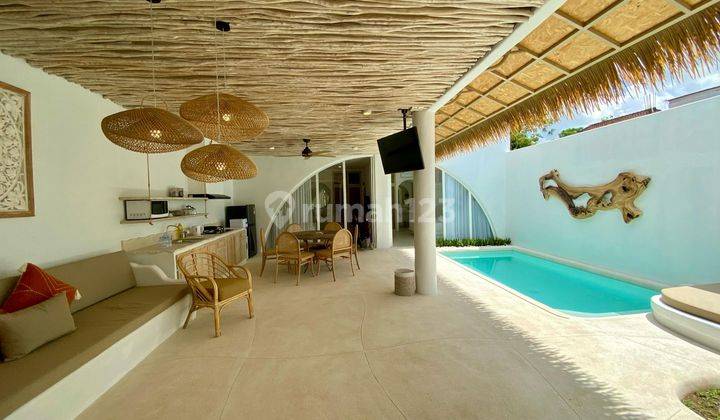 Villa Modern Santorini With Pool Ready Dekat Pantai Jimbaran 