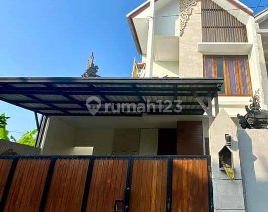 Tropical Modern House 2 Floors Premium Location in the Center of Renon 2