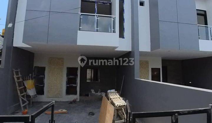 Rumah Modern 2 Lantai Area Renon Pusat Kota Denpasar 1