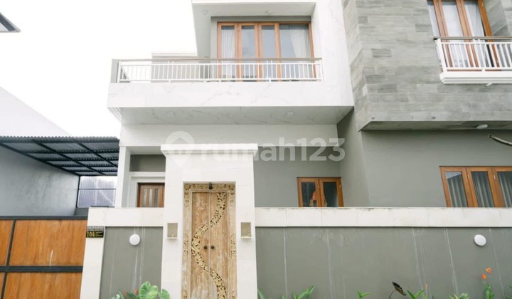 Rumah Baru Semi Villa One Gate di Denpasar Timur