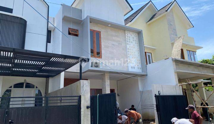 Rumah Modern Semi Villa Lokasi Sangat Premium Area Renon 