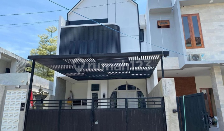 Rumah Baru Modern Lokasi Premium di Pusat Renon Rumah Baru Modern Lokasi Premium di Pusat Renon