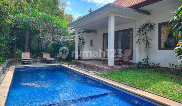 Villa Fully Furnished Siap Huni With Pool di Berawa Canggu Villa Fully Furnished Siap Huni With Pool di Berawa Canggu