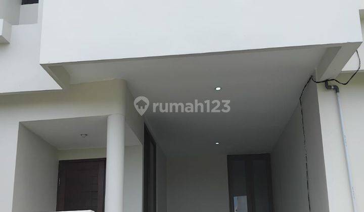 Rumah Modern Siap Huni View Sawah Area Denpasar Selatan 1