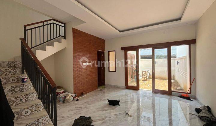 Rumah Modern Semi Villa Lokasi Sangat Premium Area Renon 