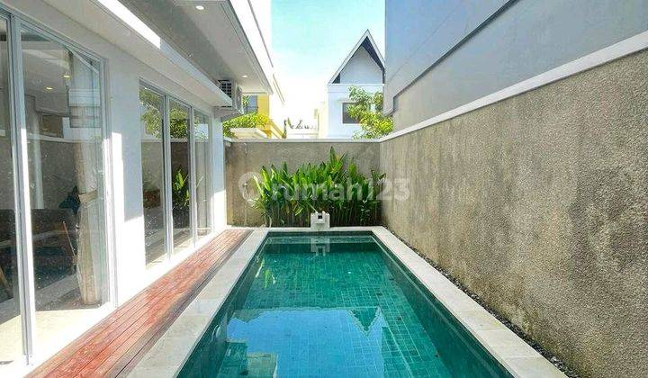 Villa Baru Modern Dalam Cluster Dekat Pantai Jimbaran 1