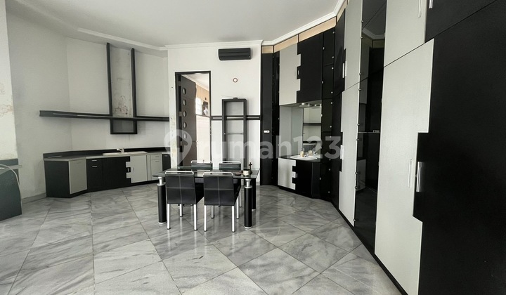 Rumah Mewah Dalam Cluster Elite Dekat Ke Pantai Sanur Rumah Mewah Dalam Cluster Elite Dekat Ke Pantai Sanur