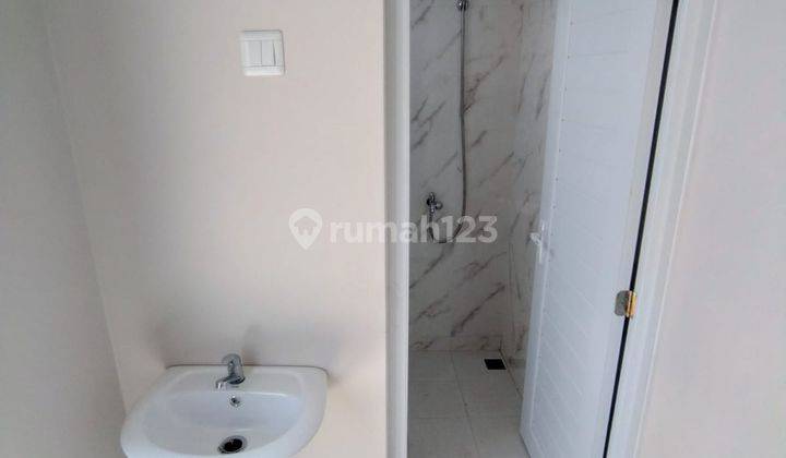 Rumah 2lantai ,desain istimewah, lokasi strategis,bebas banjir 7